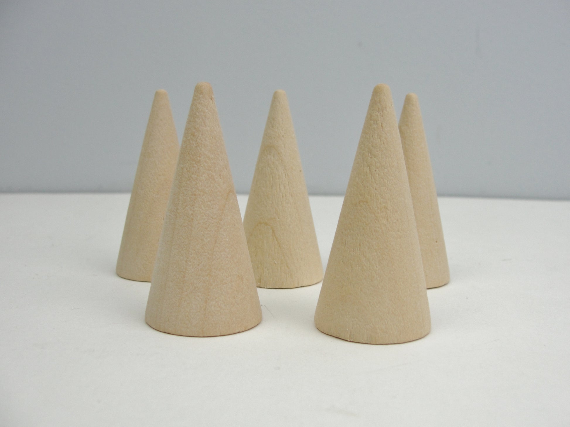 SEWACC 30 pcs Unfinished Wooden Cone Triangle Wood Blocks Foam Spikes  Jewelry Display Cones DIY Craft Cone Wooden Cone Shape Cone Craft Cone Wood